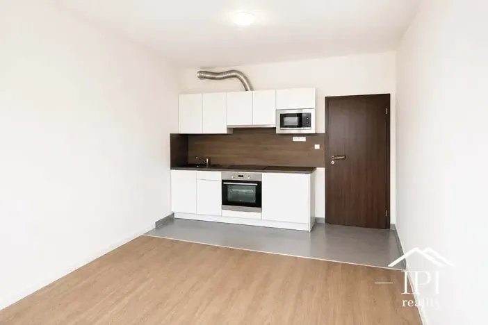 Pronájem bytu 1+kk, Praha - Střížkov, Lovosická, 29 m2