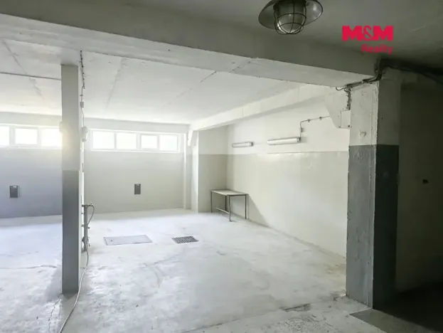 Prodej garážového stání, Brno - Žabovřesky, Voroněžská, 14 m2