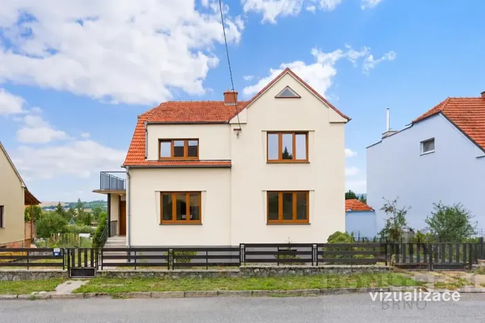 Prodej rodinného domu, Černá Hora, Budovatelská, 267 m2