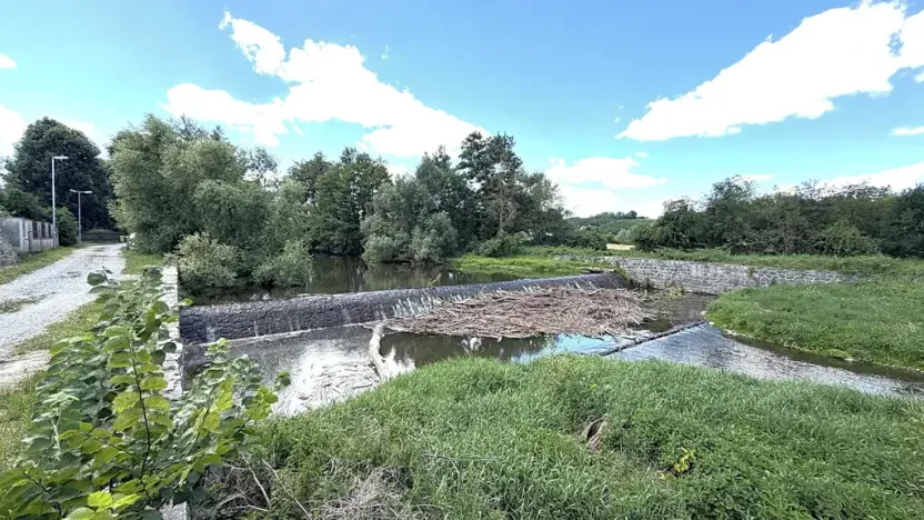 Prodej obchodního prostoru, Libomyšl, 634 m2