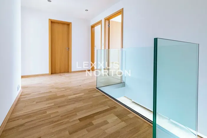 Pronájem bytu 4+kk, Praha - Vinohrady, Italská, 115 m2