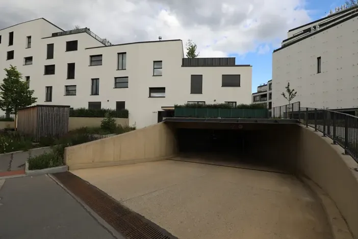 Prodej garážového stání, Praha - Hlubočepy, Dostalové, 15 m2