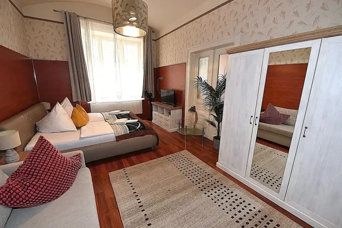Prodej kanceláře, Praha - Vinohrady, Balbínova, 72 m2