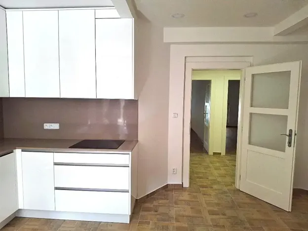 Pronájem bytu 2+1, Praha - Dejvice, Vítězné náměstí, 67 m2