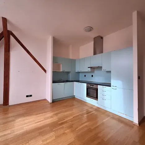 Pronájem bytu 2+kk, Praha - Žižkov, Roháčova, 60 m2