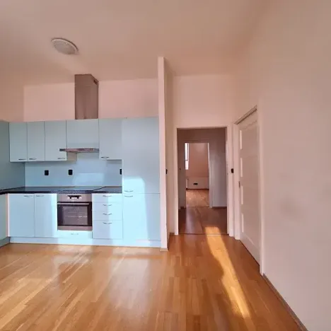 Pronájem bytu 2+kk, Praha - Žižkov, Roháčova, 60 m2