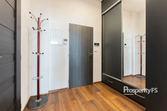 Prodej bytu 2+kk, Olomouc, Javoříčská, 75 m2