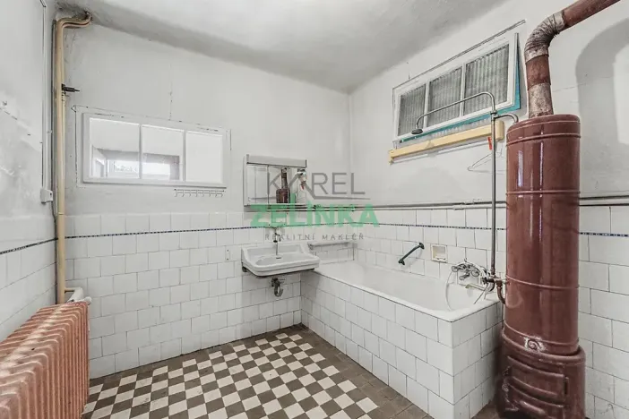 Prodej rodinného domu, Tlustice, 511 m2
