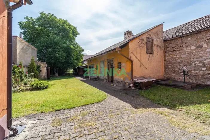 Prodej rodinného domu, Tlustice, 511 m2