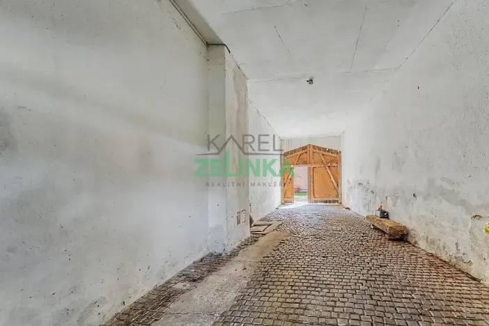 Prodej rodinného domu, Tlustice, 511 m2