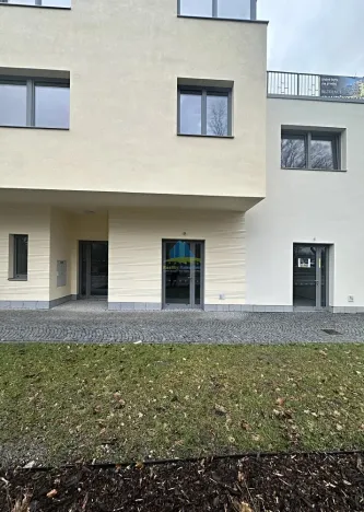 Pronájem obchodního prostoru, Františkovy Lázně, Nádražní, 28 m2