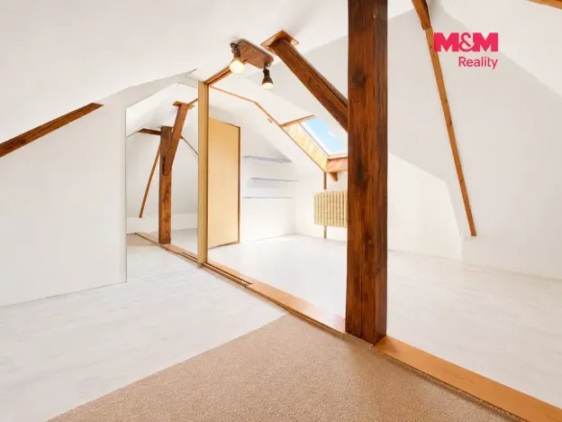 Pronájem atypického bytu, Praha - Hostivař, V nové čtvrti, 125 m2