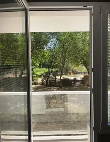 Pronájem bytu 2+kk, Praha - Troja, Krosenská, 45 m2