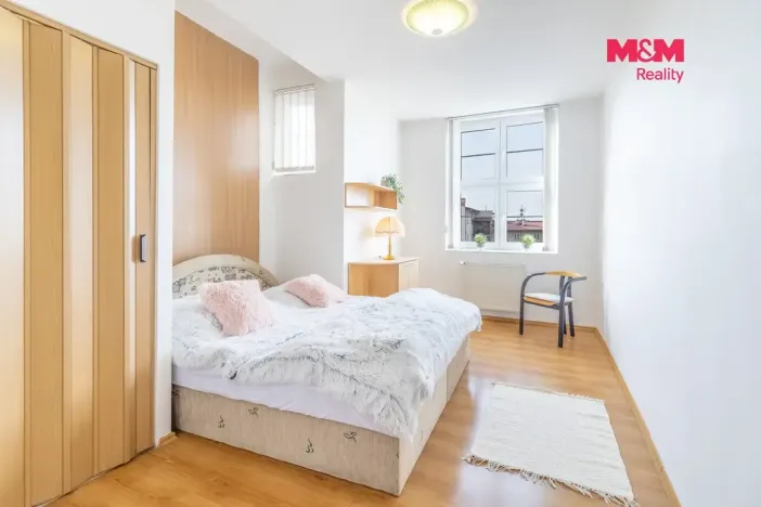 Prodej činžovního domu, Český Těšín, Odboje, 980 m2