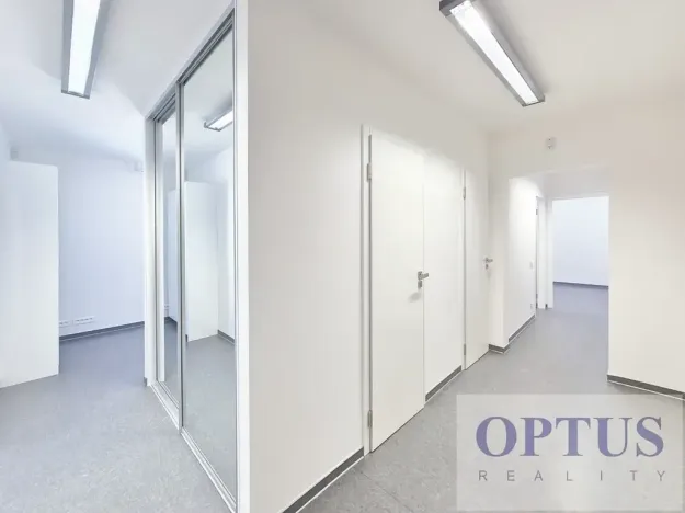 Pronájem kanceláře, Praha - Smíchov, U Demartinky, 106 m2