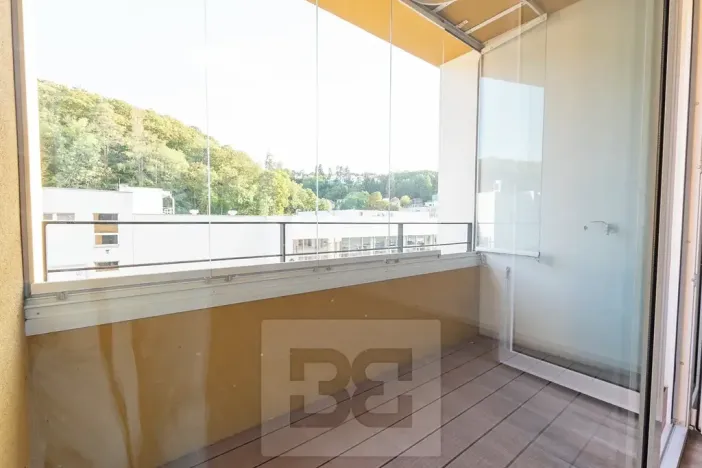 Pronájem bytu 2+kk, Praha - Košíře, Vrchlického, 48 m2