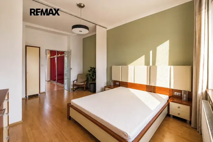 Pronájem bytu 2+kk, Praha - Podolí, Na Klaudiánce, 78 m2