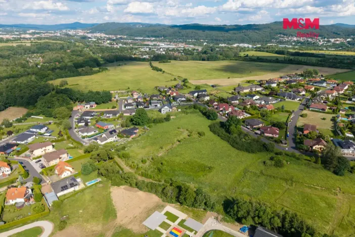 Prodej pozemku pro bydlení, Jenišov, 944 m2