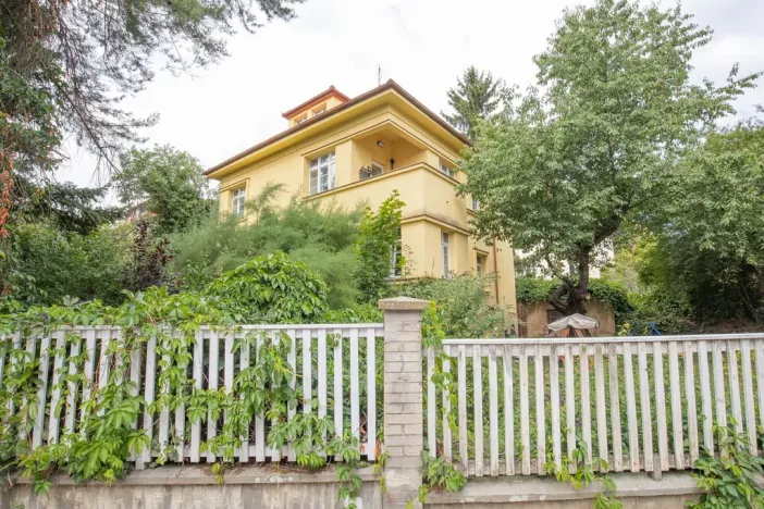 Pronájem bytu 2+1, Praha - Dejvice, Na Šťáhlavce, 76 m2