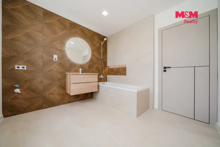 Prodej bytu 3+kk, Ostrava - Poruba, Aleše Hrdličky, 66 m2