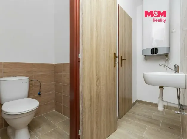 Pronájem bytu 5+1, Proseč, náměstí Dr. Tošovského, 150 m2