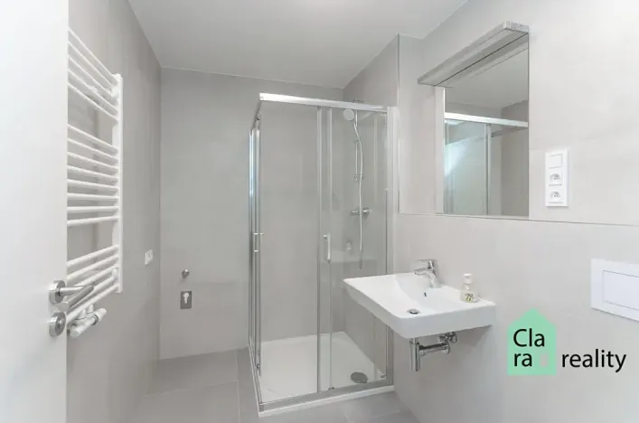 Pronájem bytu 1+kk, Praha - Vysočany, Piskáčkových, 28 m2