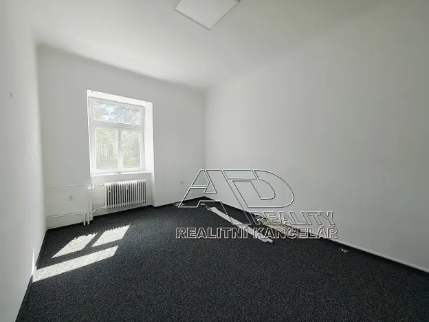 Pronájem kanceláře, České Budějovice, Kanovnická, 210 m2