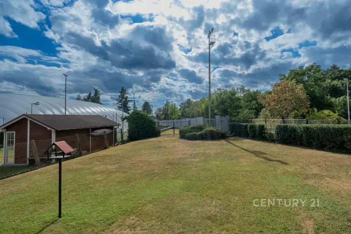 Pronájem bytu 4+1, Praha - Zbraslav, Pod urnovým hájem, 120 m2