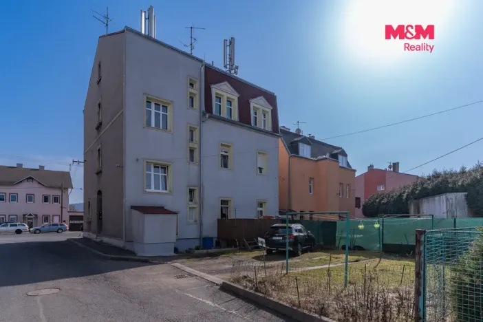 Prodej bytu 4+1, Karlovy Vary - Bohatice, Jáchymovská, 102 m2