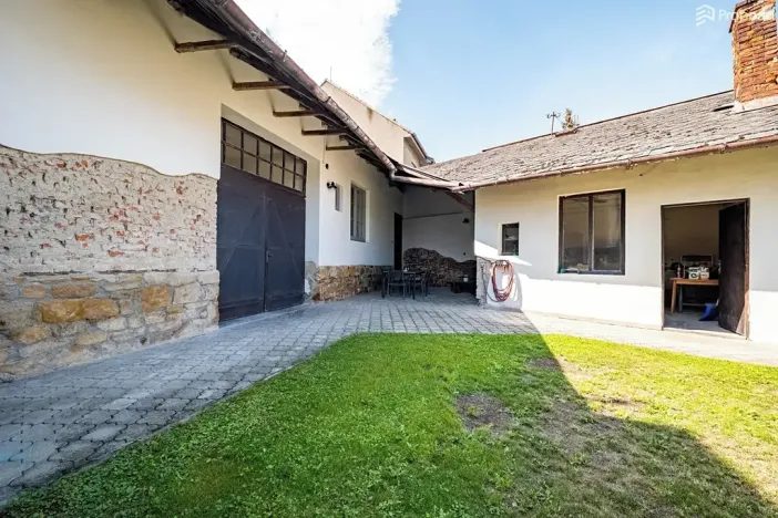 Pronájem obchodního prostoru, Rosice, Brněnská, 84 m2