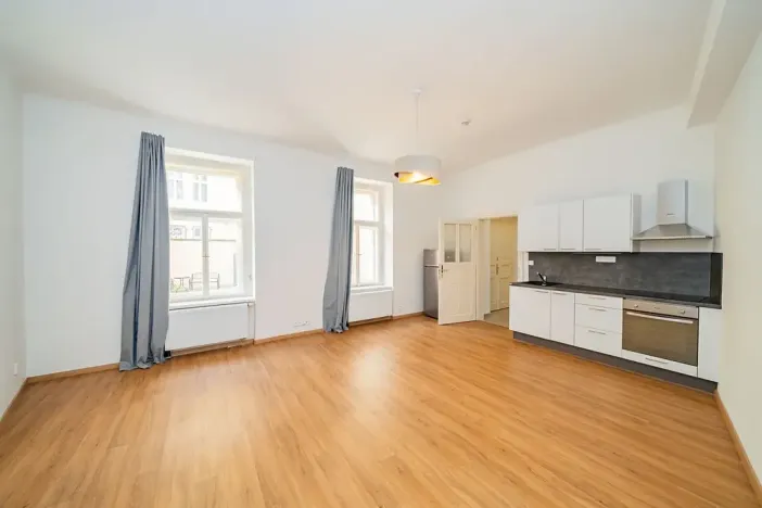 Pronájem bytu 1+kk, Praha - Nové Město, Lípová, 35 m2