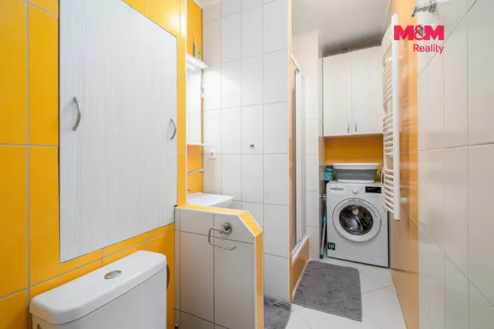 Prodej bytu 3+1, Ústí nad Labem - Severní Terasa, Jizerská, 69 m2