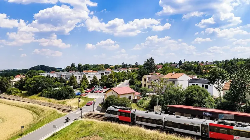 Prodej bytu 2+kk, Zbuzany, Lomená, 51 m2