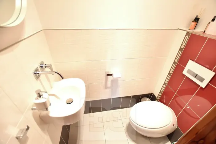 Prodej bytu 4+kk, Praha - Hlubočepy, Lumiérů, 163 m2