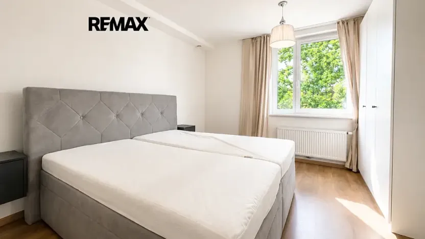 Pronájem bytu 2+1, Praha - Hloubětín, Kbelská, 54 m2