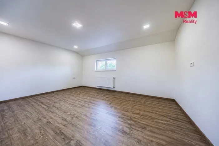 Prodej rodinného domu, Mratín, V Poustkách, 168 m2
