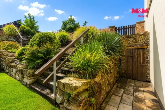 Prodej rodinného domu, Mratín, V Poustkách, 168 m2