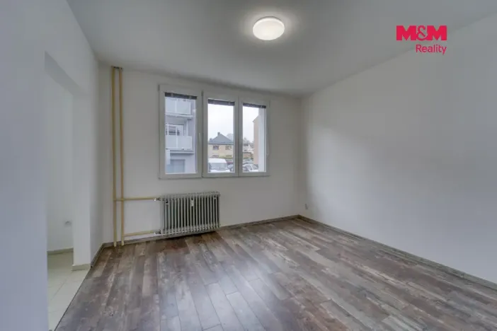 Prodej bytu 4+1, Lesná, 64 m2