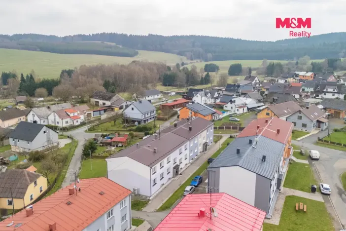 Prodej bytu 4+1, Lesná, 64 m2