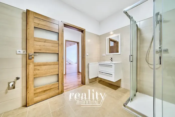 Pronájem bytu 2+kk, Jihlava, Křižíkova, 63 m2
