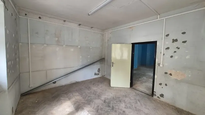 Pronájem skladu, Praha - Břevnov, Nad Kajetánkou, 70 m2