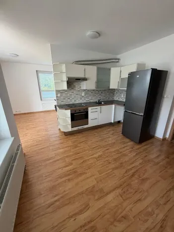 Pronájem bytu 1+1, Hradec Králové, Rybova, 49 m2