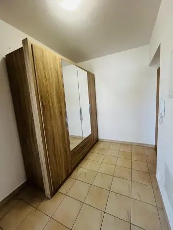 Pronájem bytu 1+1, Hradec Králové, Rybova, 49 m2