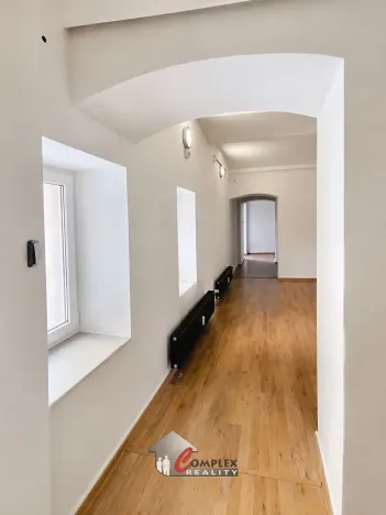 Pronájem obchodního prostoru, Jablonec nad Nisou, Podhorská, 90 m2