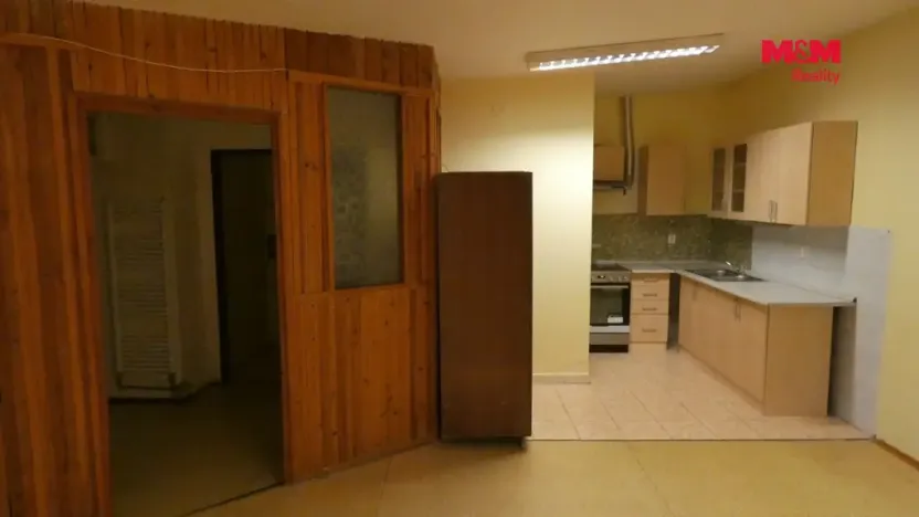 Pronájem bytu 1+kk, Louny, Komenského náměstí, 45 m2