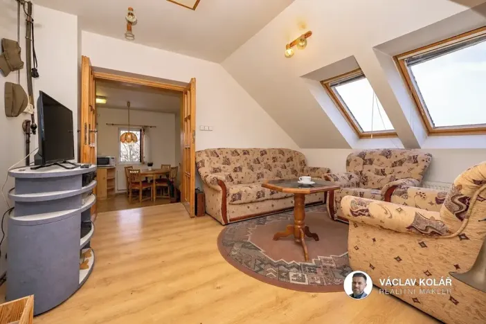 Prodej rodinného domu, Stěžery, Lipová, 186 m2