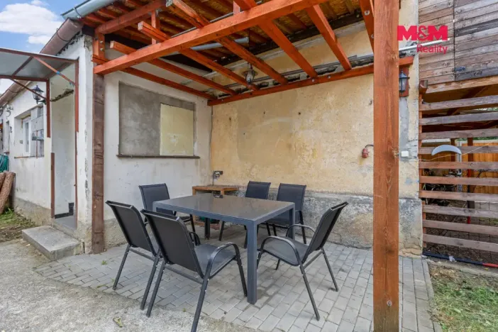 Prodej rodinného domu, Králův Dvůr - Počaply, nám. 1. máje, 155 m2