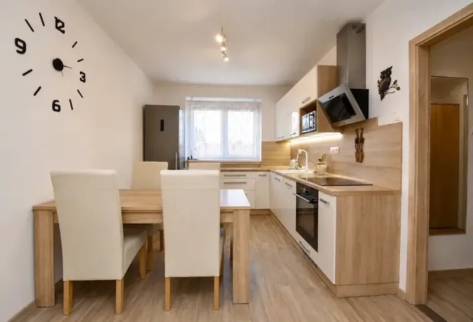 Prodej bytu 2+1, Chvaletice, Dukelská, 54 m2