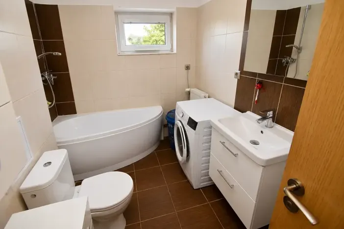 Prodej bytu 2+1, Chvaletice, Dukelská, 54 m2