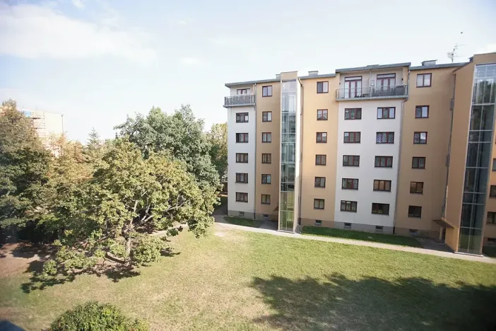 Prodej bytu 2+1, Praha, K lučinám, 52 m2